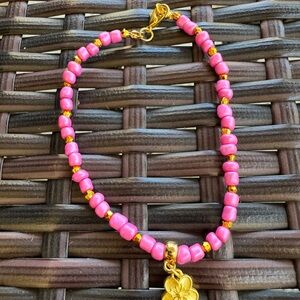 NWT Pink and Gold Beaded bracelet/ Anklet with flower chain